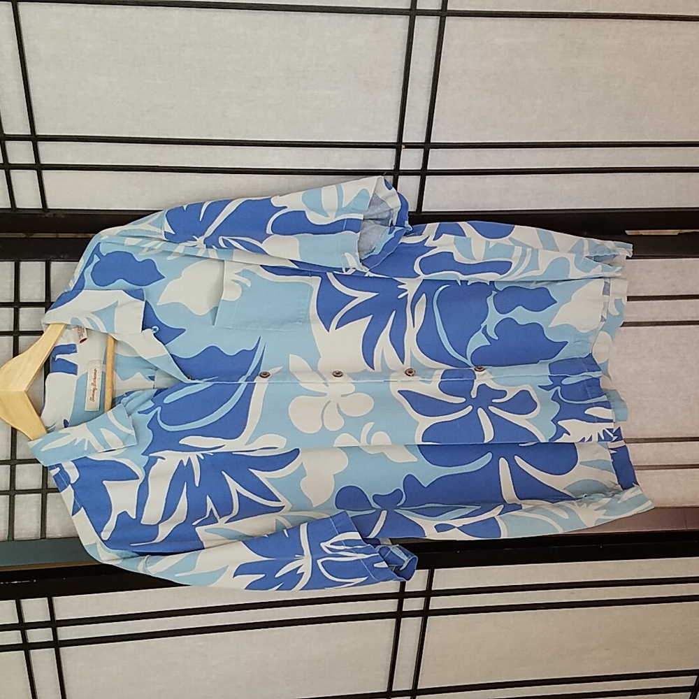 100% silk vintage Tommy Bahama